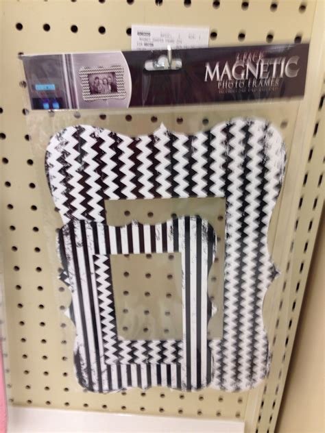 hobby lobby magnetic picture frames.